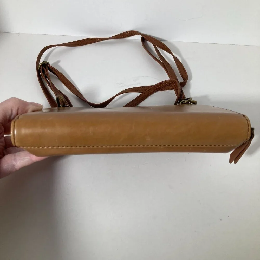 Womens The Sak‎ Iris Smartphone Crossbody Purse Leather Wallet Brown 5 x 8
